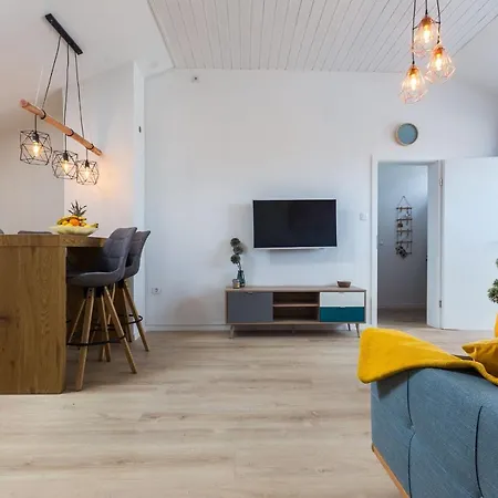 Kuki Apartment With Balcony Zadar Exterior photo