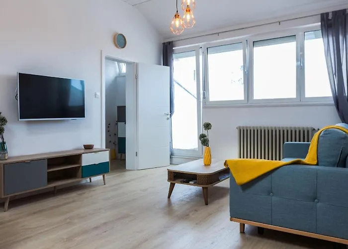 Kuki Apartment With Balcony