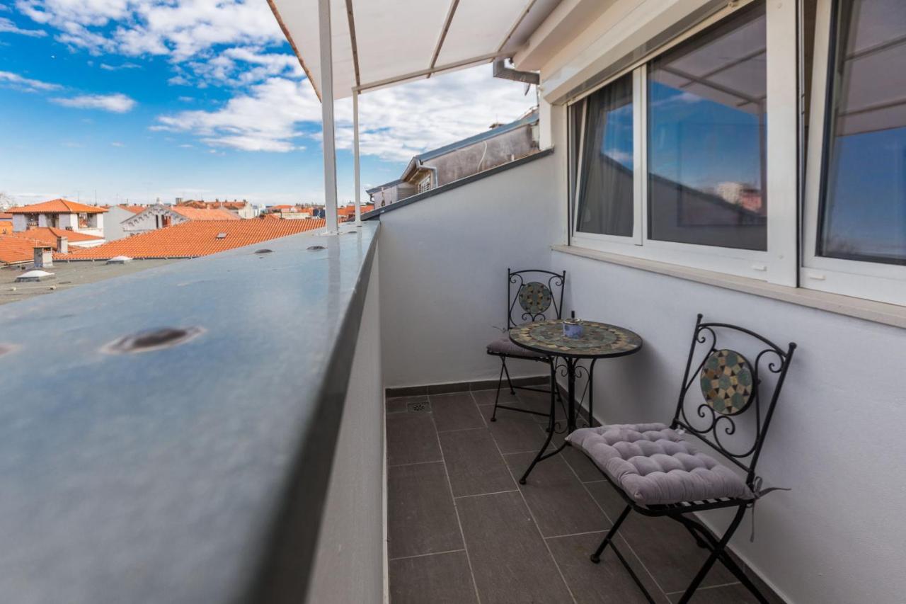 Kuki With Balcony Apartament